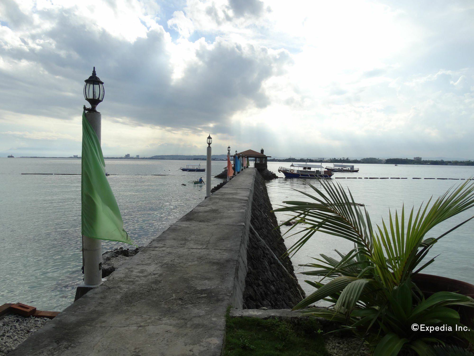 Hotel Chema'S By The Sea à Samal Extérieur photo